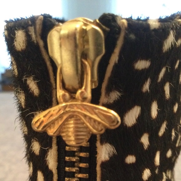 Leopard print horsehair bootie. - Picture 3 of 7